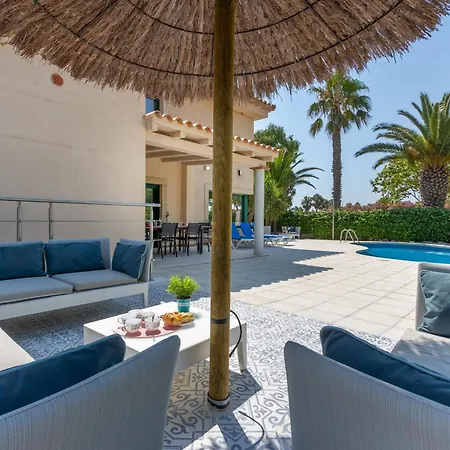 Casa De Lujo En Primera Linea: Piscina, A/a, Wi-fi, Barbacoa, Jardin, 50m De La Playa. - Es-89-113 * Sant Pere Pescador