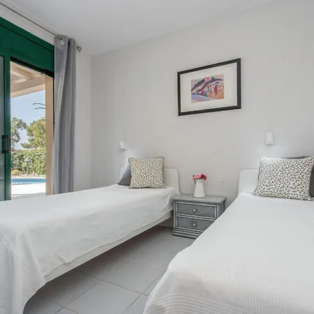 Casa De Lujo En Primera Linea: Piscina, A/a, Wi-fi, Barbacoa, Jardin, 50m De La Playa. - Es-89-113