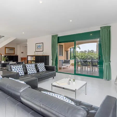 Casa De Lujo En Primera Linea: Piscina, A/a, Wi-fi, Barbacoa, Jardin, 50m De La Playa. - Es-89-113