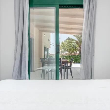 Casa De Lujo En Primera Linea: Piscina, A/a, Wi-fi, Barbacoa, Jardin, 50m De La Playa. - Es-89-113 * Sant Pere Pescador