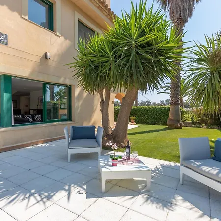 Holiday home Casa De Lujo En Primera Linea: Piscina, A/a, Wi-fi, Barbacoa, Jardin, 50m De La Playa. - Es-89-113