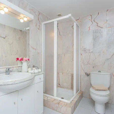 Casa De Lujo En Primera Linea: Piscina, A/a, Wi-fi, Barbacoa, Jardin, 50m De La Playa. - Es-89-113 Дом отдыха *