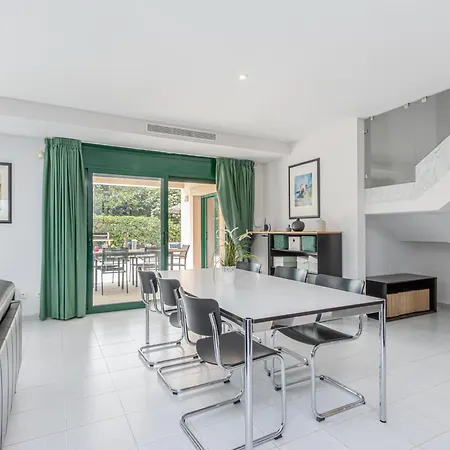 Дом отдыха Casa De Lujo En Primera Linea: Piscina, A/a, Wi-fi, Barbacoa, Jardin, 50m De La Playa. - Es-89-113